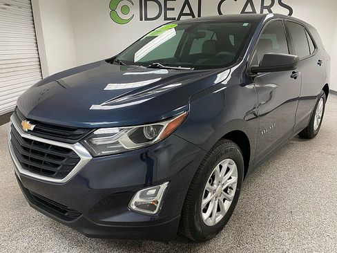 Used 2018 Chevrolet Equinox LS image 1