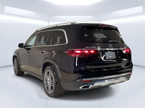 Used 2024 Mercedes-Benz GLS 450 4MATIC image 6