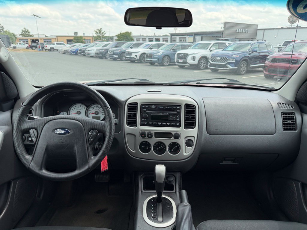 Used 2007 Ford Escape XLT FWD image 40