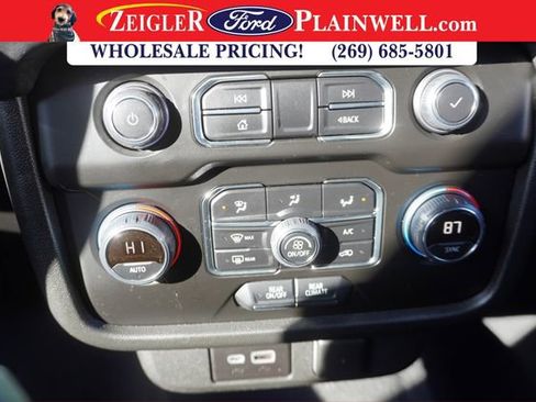 Used 2022 Chevrolet Tahoe 4WD image 18