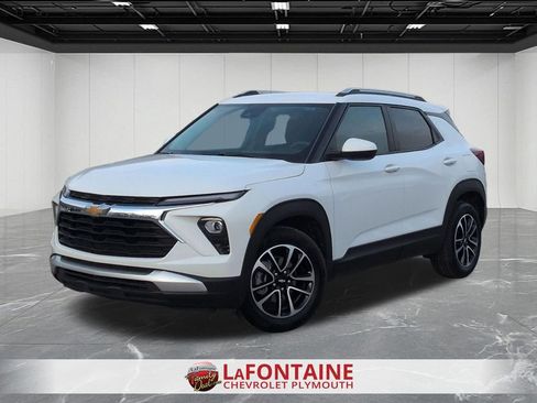 Certified 2025 Chevrolet TrailBlazer LT FWD image 1