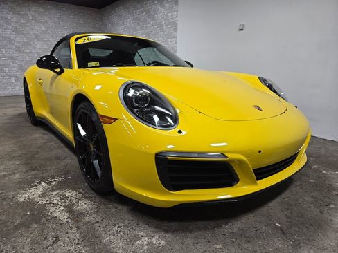 Used 2017 Porsche 911 Carrera 4S image 7