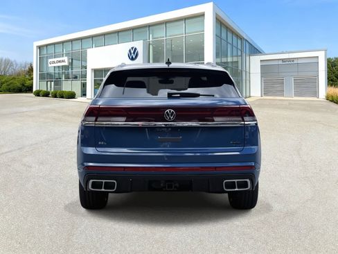 New 2026 Volkswagen Atlas Cross Sport SEL Premium R-Line image 4