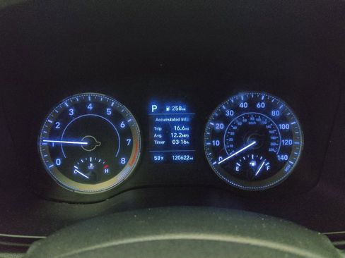 Used 2022 Hyundai Venue SEL w/ Cargo Package image 23