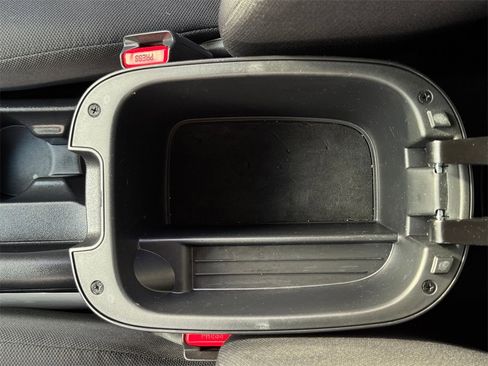 Used 2011 Kia Soul + w/ Audio Pkg image 24