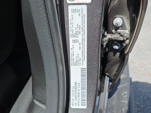 New 2026 RAM 1500 Express AWD/4WD image 16