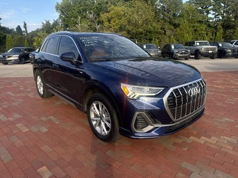 Used 2022 Audi Q3 2.0T Premium Plus w/ Premium Plus Package AWD/4WD image 19
