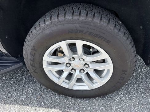 Used 2023 Chevrolet Tahoe LS AWD/4WD image 19
