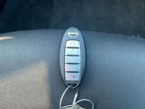 Used 2025 Nissan Altima 2.5 SV FWD image 21