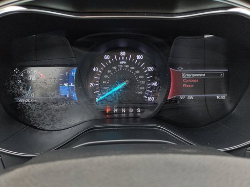 Used 2020 Ford Fusion SE AWD/4WD image 23