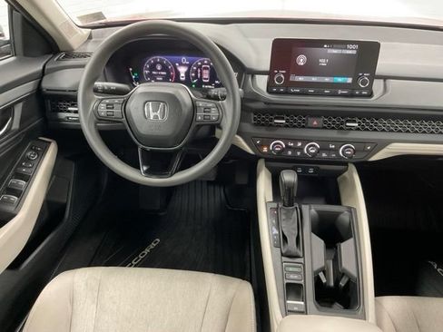 Certified 2025 Honda Accord SE image 15