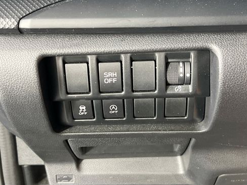 Used 2023 Subaru Forester AWD/4WD image 10