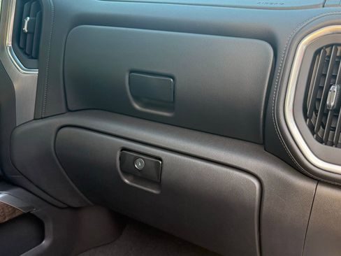 Used 2022 GMC Sierra 1500 Denali w/ Denali Premium Package image 20