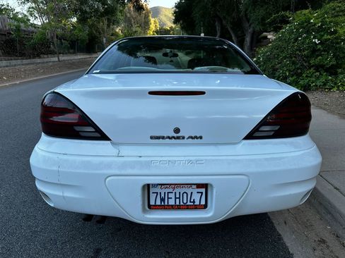 Used 2004 Pontiac Grand Am SE FWD image 4