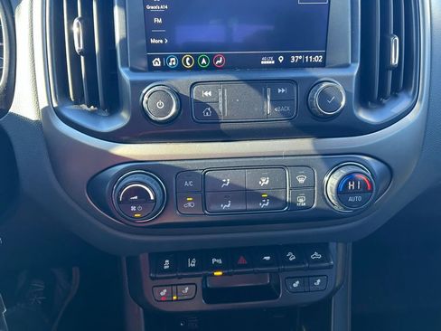 Used 2022 Chevrolet Colorado Z71 w/ Safety Package image 32