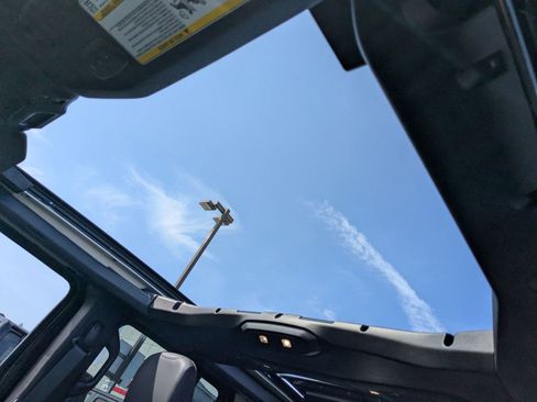 New 2025 Jeep Wrangler Sahara image 28