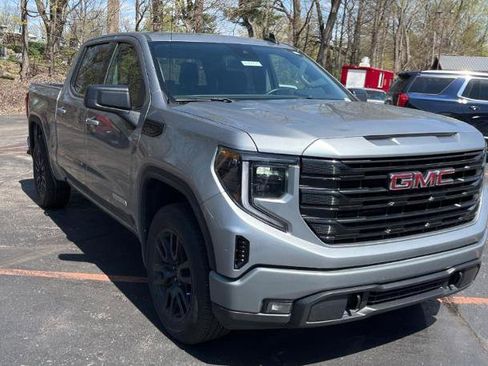 Used 2024 GMC Sierra 1500 Elevation AWD/4WD image 4