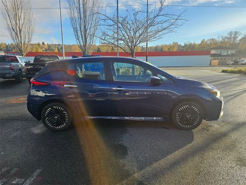 Used 2023 Nissan Leaf SV Plus image 4