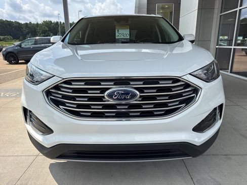 Certified 2022 Ford Edge SEL w/ Convenience Package image 10