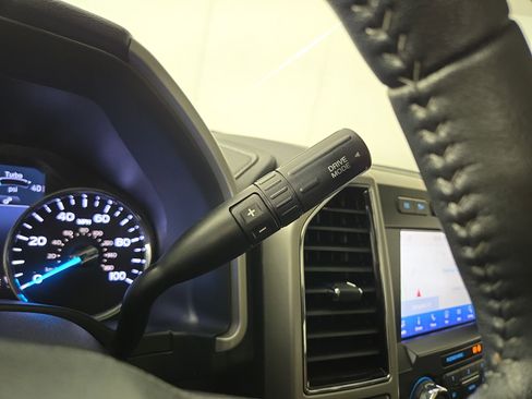 Used 2020 Ford F250 Lariat w/ Tremor Off-Road Package AWD/4WD image 25