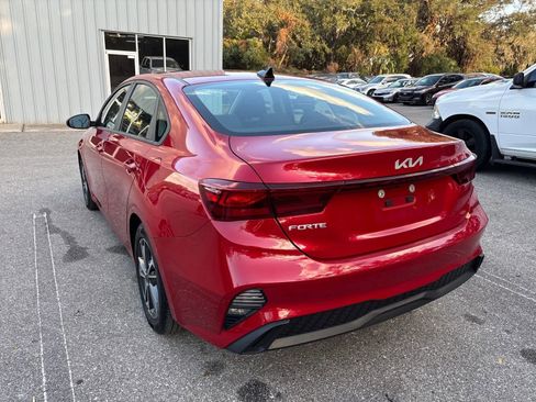Used 2023 Kia Forte LXS FWD image 7
