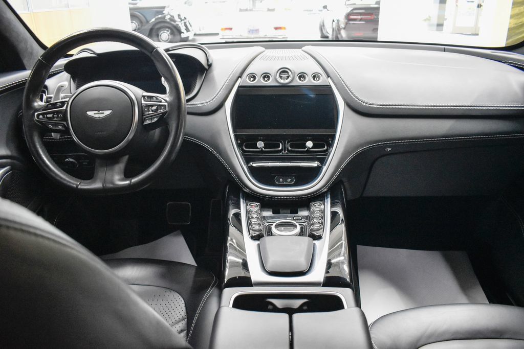 Used 2022 Aston Martin DBX AWD/4WD image 20