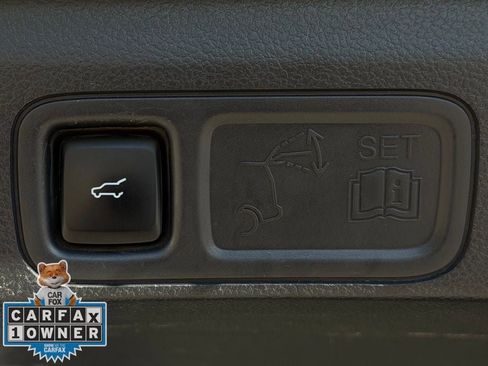 Used 2024 Ford Expedition Max XLT image 29