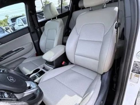Used 2022 Kia Sportage Nightfall Edition FWD image 18