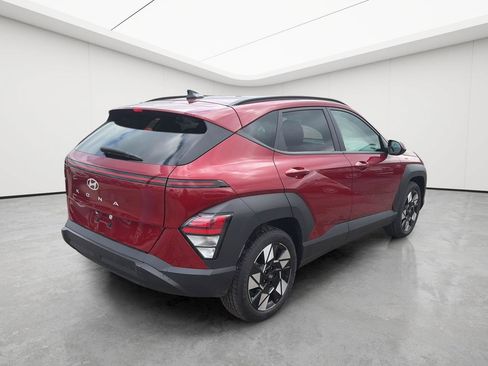 Used 2025 Hyundai Kona SEL FWD image 6
