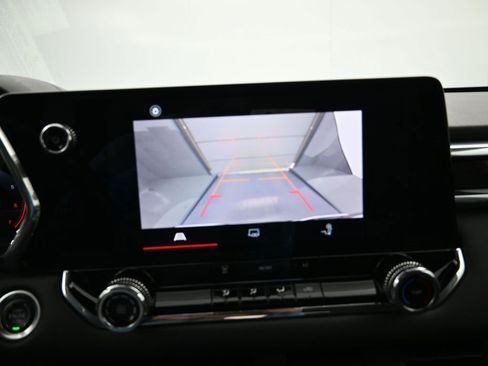 Certified 2024 GMC Canyon Elevation image 18