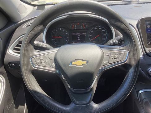 Used 2023 Chevrolet Malibu LT FWD image 28