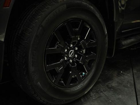 Used 2023 Nissan Frontier SV w/ Midnight Edition Package AWD/4WD image 3