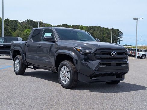 New 2026 Toyota Tacoma SR image 7