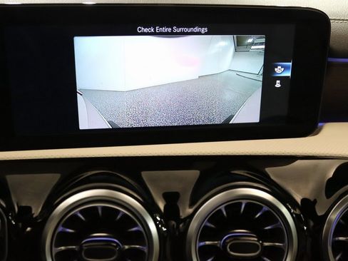 Used 2022 Mercedes-Benz CLA 250 4MATIC image 19