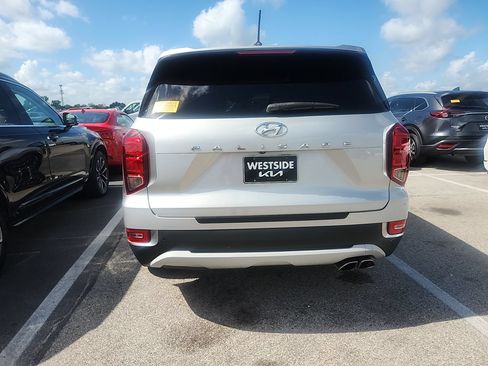 Used 2021 Hyundai Palisade SEL FWD image 6
