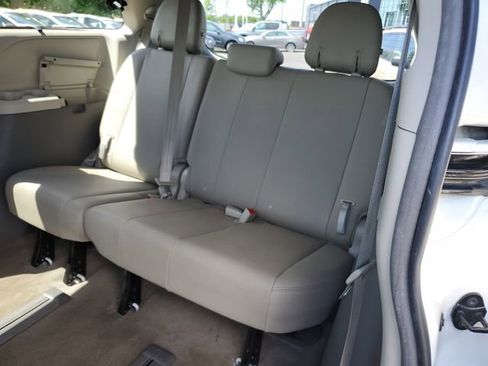 Used 2017 Toyota Sienna XLE Premium AWD/4WD image 12