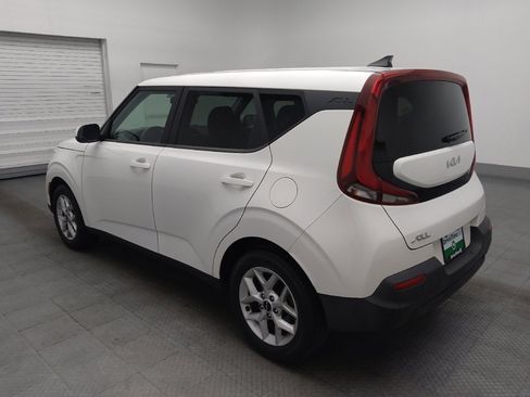 Used 2022 Kia Soul LX w/ Technology Package image 3