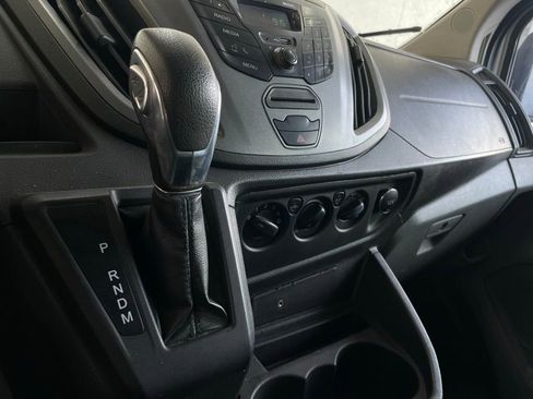 Used 2018 Ford Transit 350 XL image 29