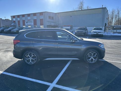 Used 2017 BMW X1 xDrive28i image 4