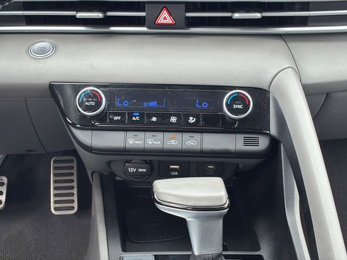 Certified 2025 Hyundai Elantra Sport FWD image 20