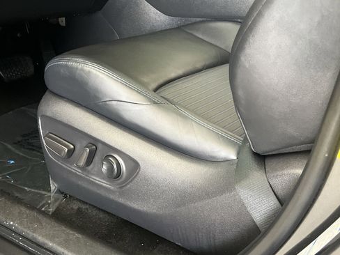 Used 2019 Toyota RAV4 XSE image 12