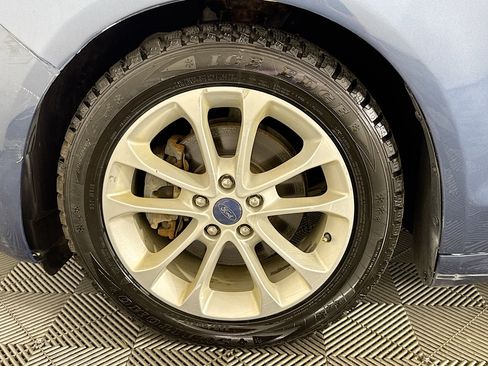 Used 2019 Ford Fusion SE FWD image 37
