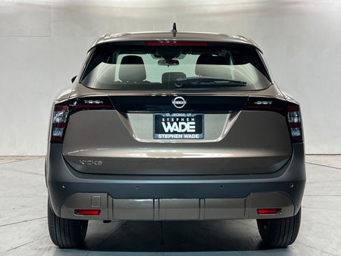 New 2026 Nissan Kicks S FWD image 4