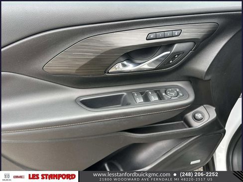 Used 2019 GMC Terrain SLT w/ Preferred Package AWD/4WD image 17