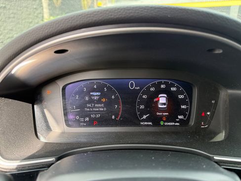 Used 2022 Honda Civic Touring image 24