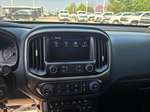 Used 2022 Chevrolet Colorado Z71 image 22