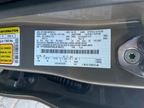 Used 2025 Ford Ranger Lariat w/ FX4 Off-Road Package AWD/4WD image 37