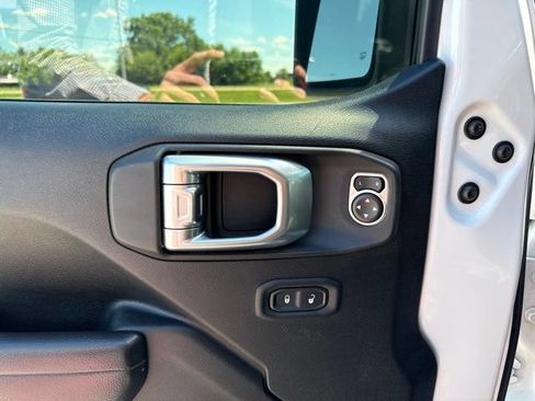 Used 2020 Jeep Wrangler Unlimited Sport AWD/4WD image 14