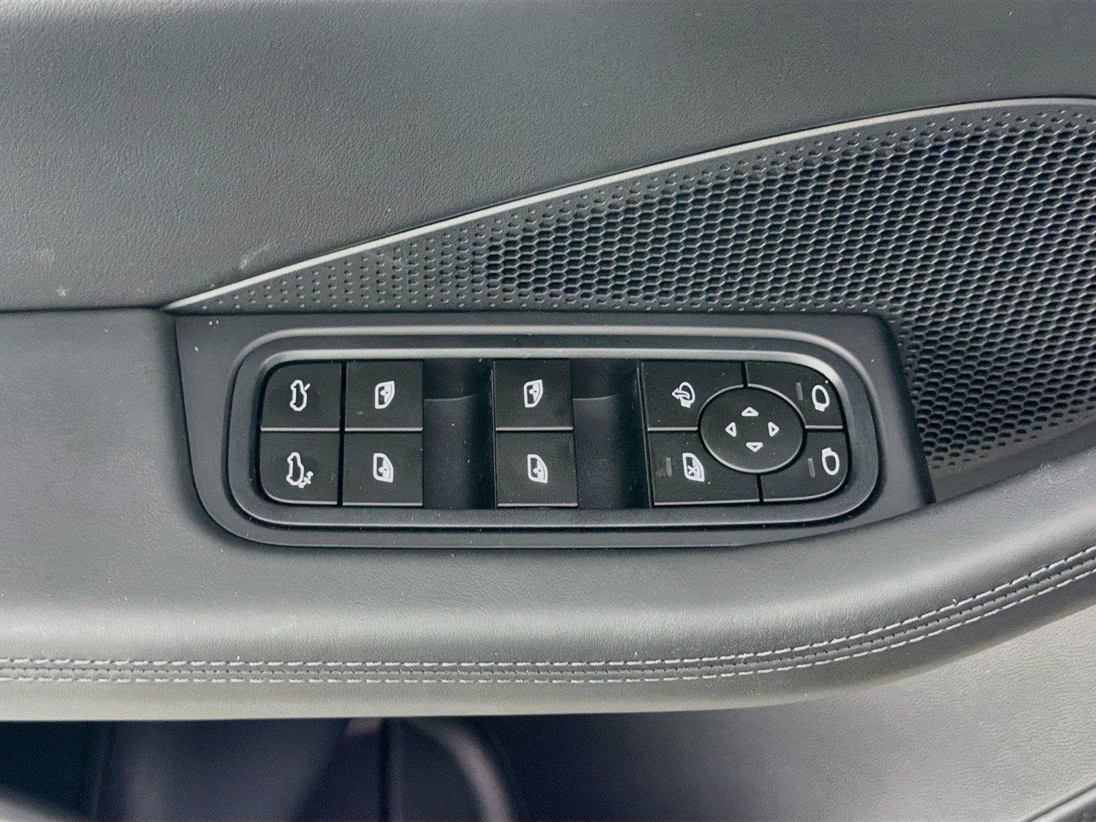 Certified 2026 Porsche Macan Electric RWD image 31