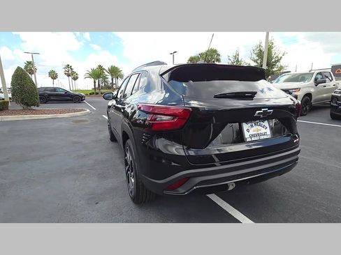 New 2026 Chevrolet Trax RS w/ Sunroof Package FWD image 22